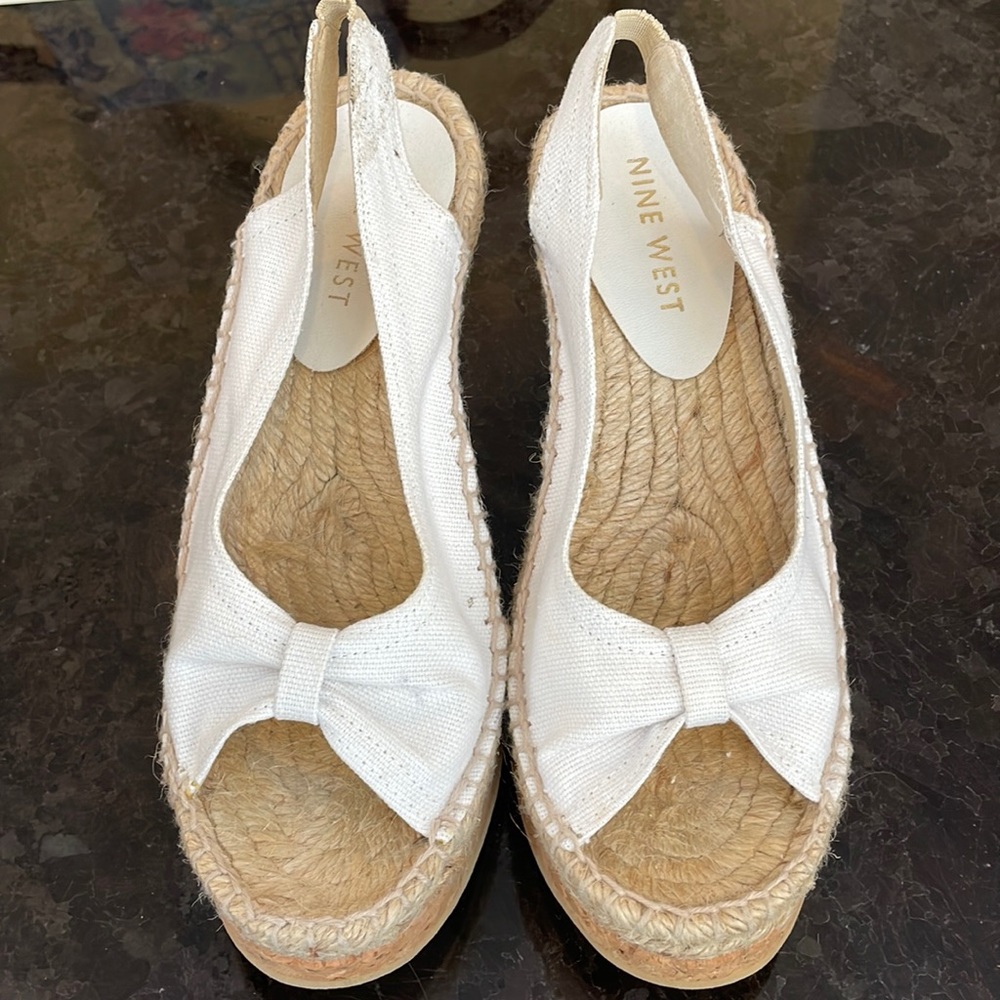 Nine West Wedges Summer Shoe Slingback women’s size 7 white canvas